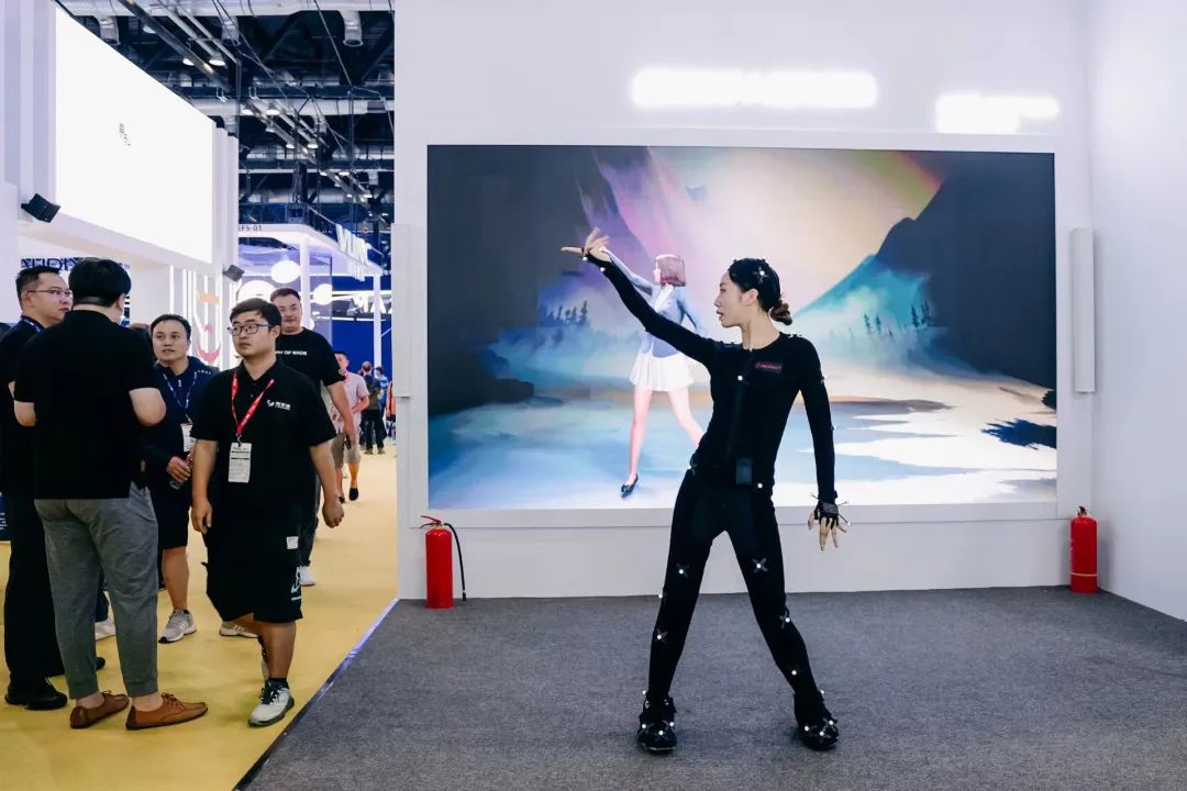 “AI+智能显示”引领将来 J9集团新品InfoComm展大放异彩