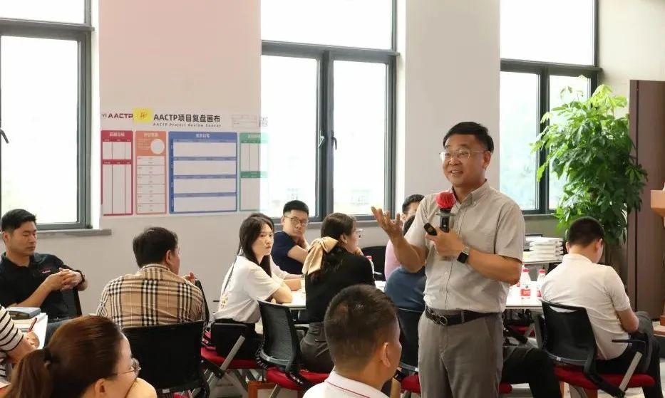 赋能人才发展 | “复盘中国行?走进J9集团”进建活动成功进行
